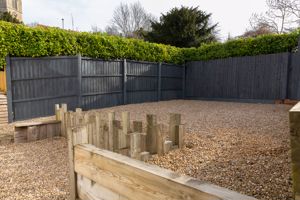 Photo 19- click for photo gallery